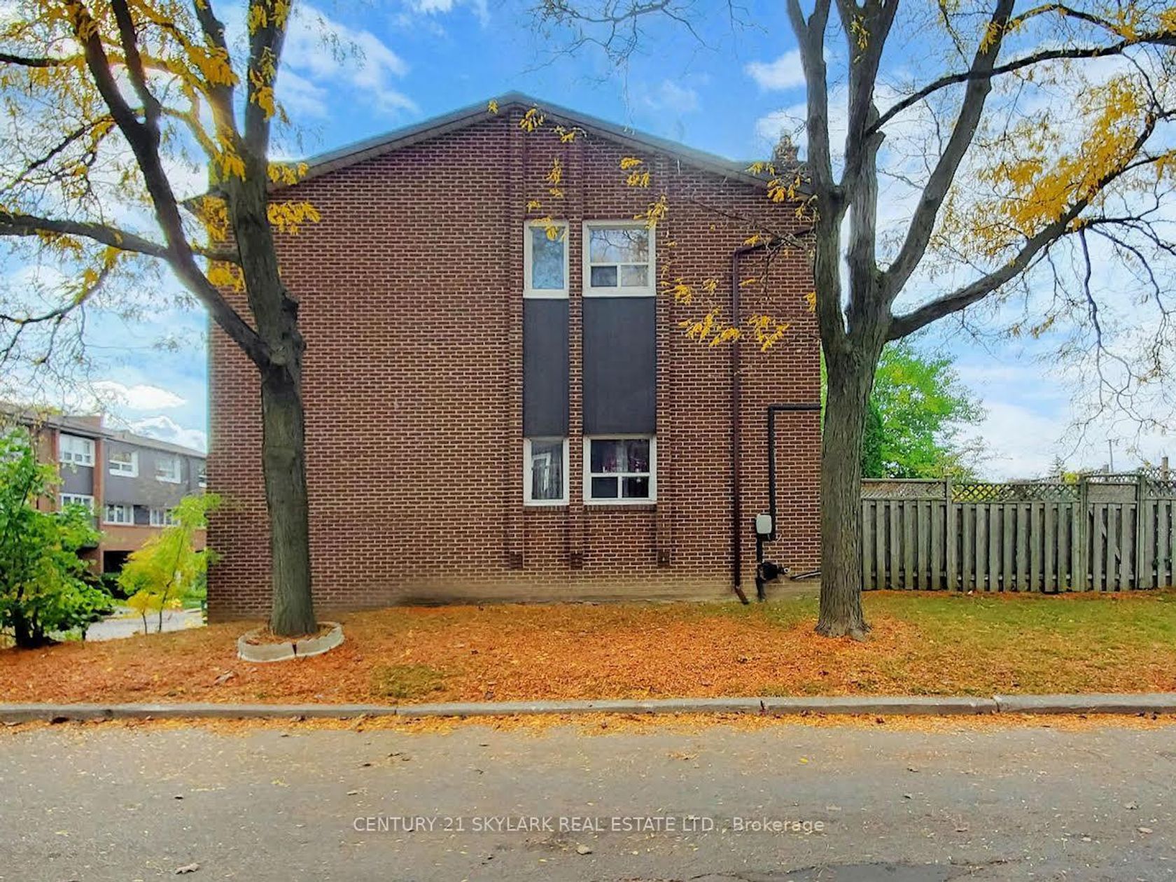 Photo 37 at 2 Dove Hawk Way, Branson, Toronto Photo 37 at 2 Dove Hawk Way, Branson, Toronto