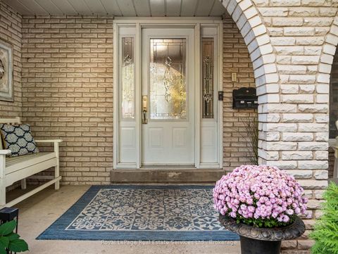 Photo 5 at 2480 Waterford Street, WO West, Oakville