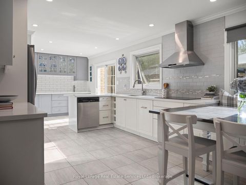 Photo 11 at 2480 Waterford Street, WO West, Oakville