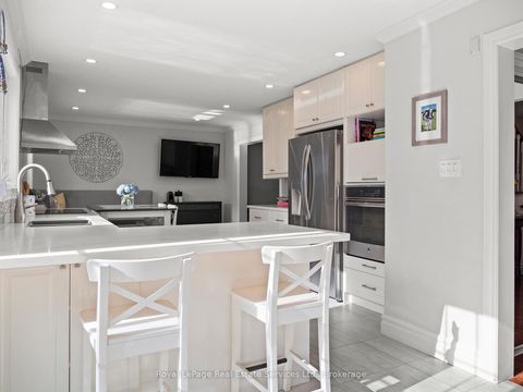 Photo 13 at 2480 Waterford Street, WO West, Oakville