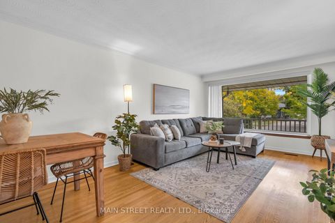Photo 11 at 47 Graystone Gardens, City Centre West, Toronto