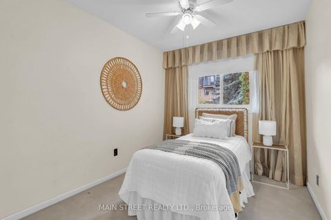 Photo 15 at 47 Graystone Gardens, City Centre West, Toronto