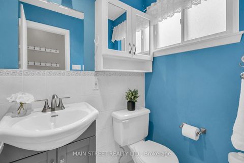Photo 19 at 47 Graystone Gardens, City Centre West, Toronto