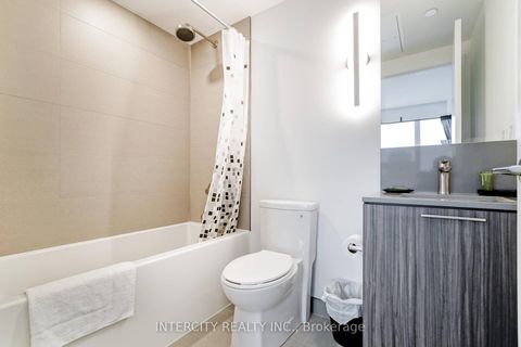 Photo 11 at 2709 - 19 Western Battery Road, Niagara, Toronto