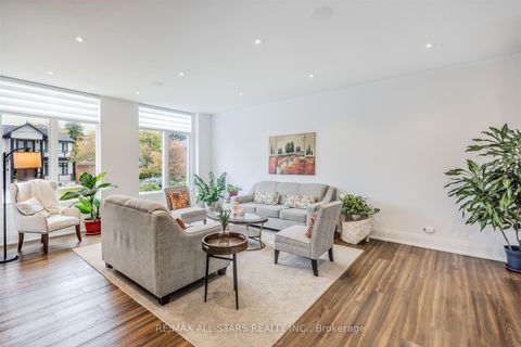 Photo 9 at 44 Muir Drive, Scarborough Village, Toronto