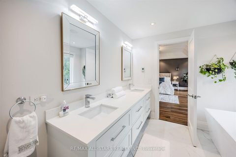 Photo 28 at 44 Muir Drive, Scarborough Village, Toronto