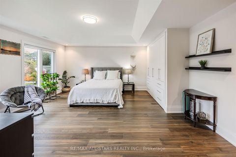 Photo 38 at 44 Muir Drive, Scarborough Village, Toronto
