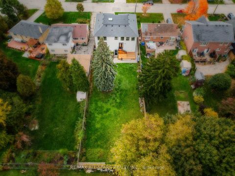 Photo 49 at 44 Muir Drive, Scarborough Village, Toronto