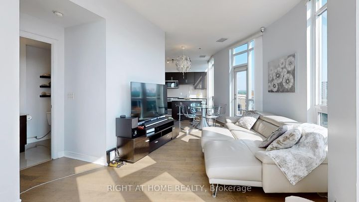 Photo 6 at 1110 - 2756 Old Leslie Street, Bayview Village, Toronto