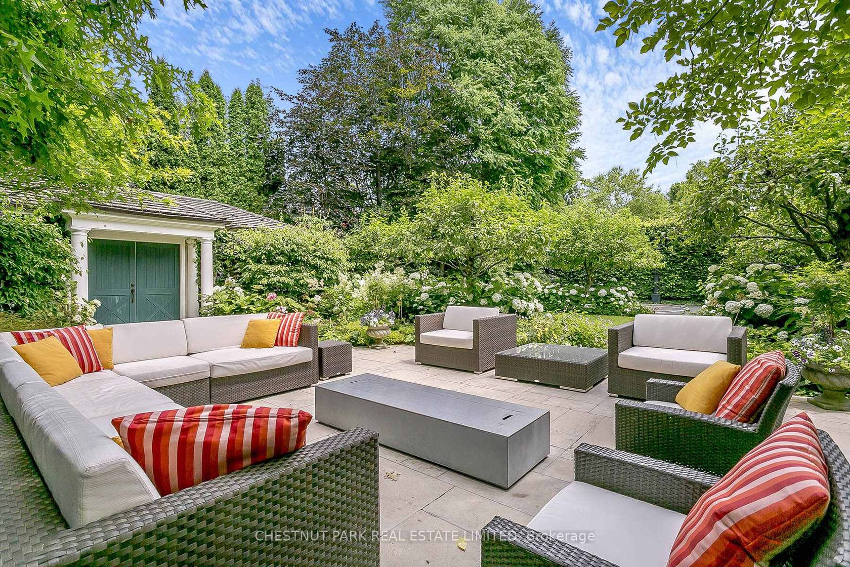 Photo 6 at 76 Binscarth Road, Moore Park, Toronto Photo 6 at 76 Binscarth Road, Moore Park, Toronto