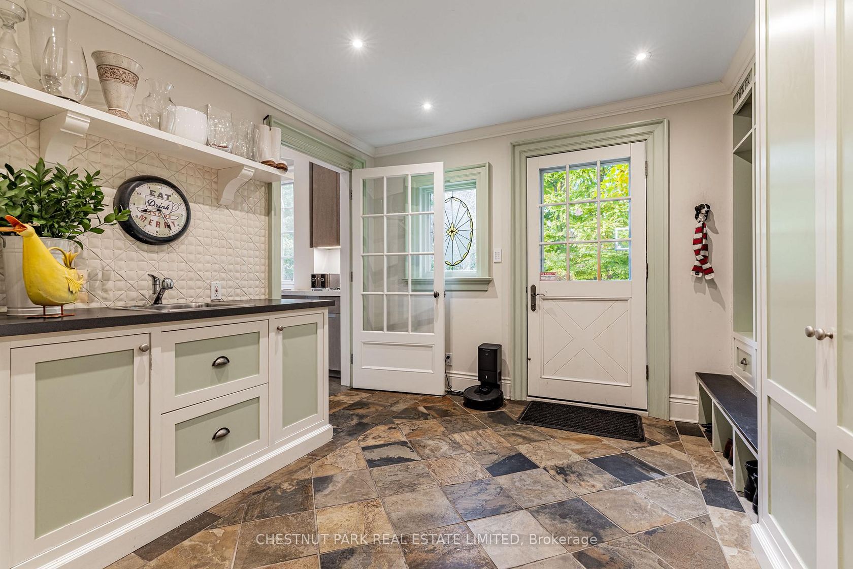 Photo 10 at 76 Binscarth Road, Moore Park, Toronto Photo 10 at 76 Binscarth Road, Moore Park, Toronto