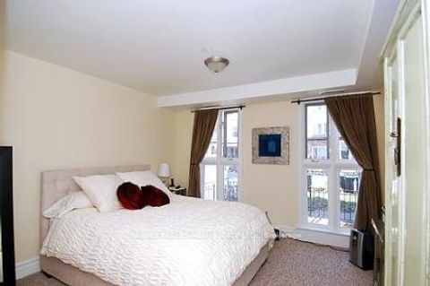 Photo 4 at 148 Borden Street, University, Toronto