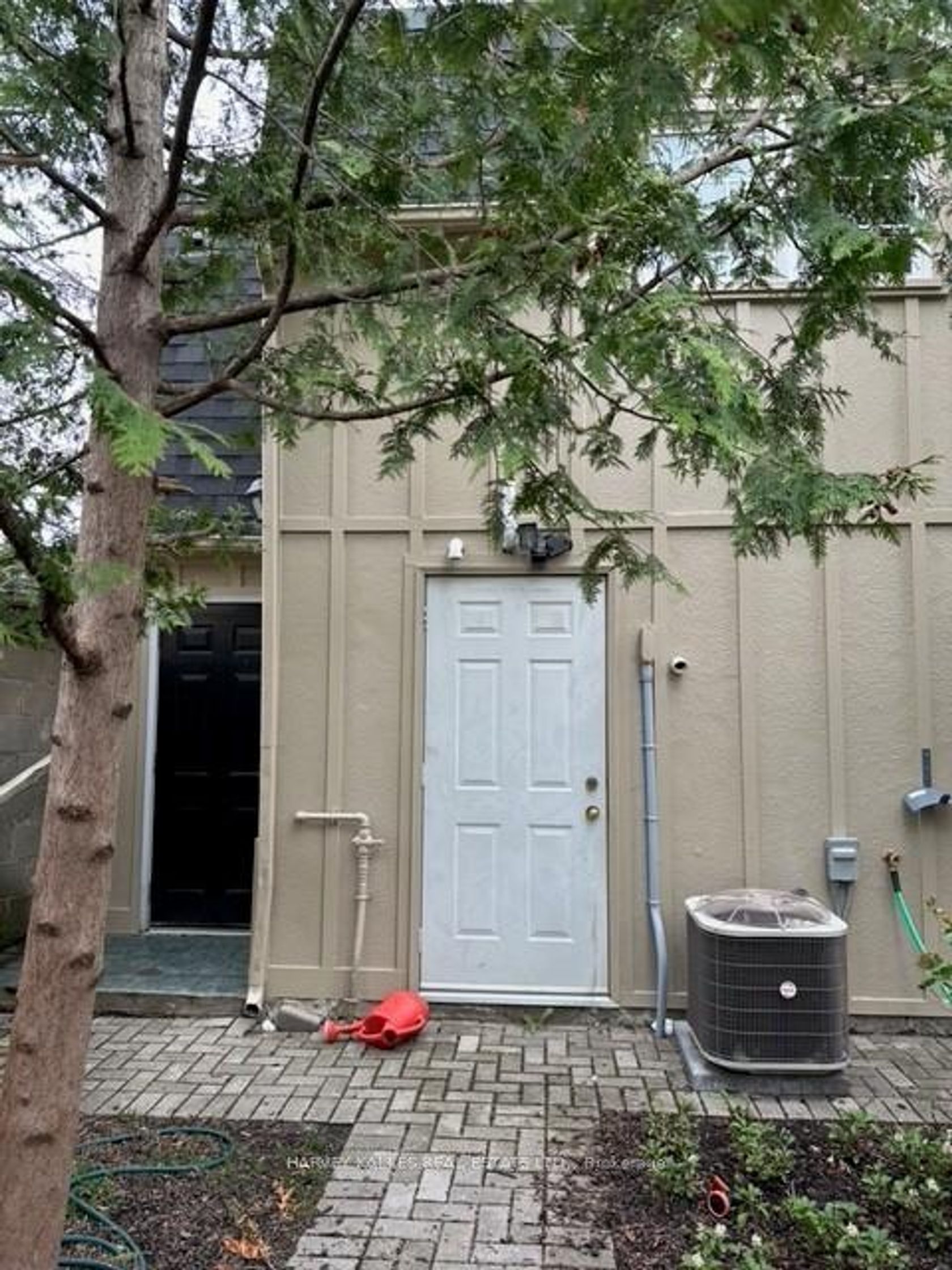Photo 6 at 148 Borden Street, University, Toronto Photo 6 at 148 Borden Street, University, Toronto