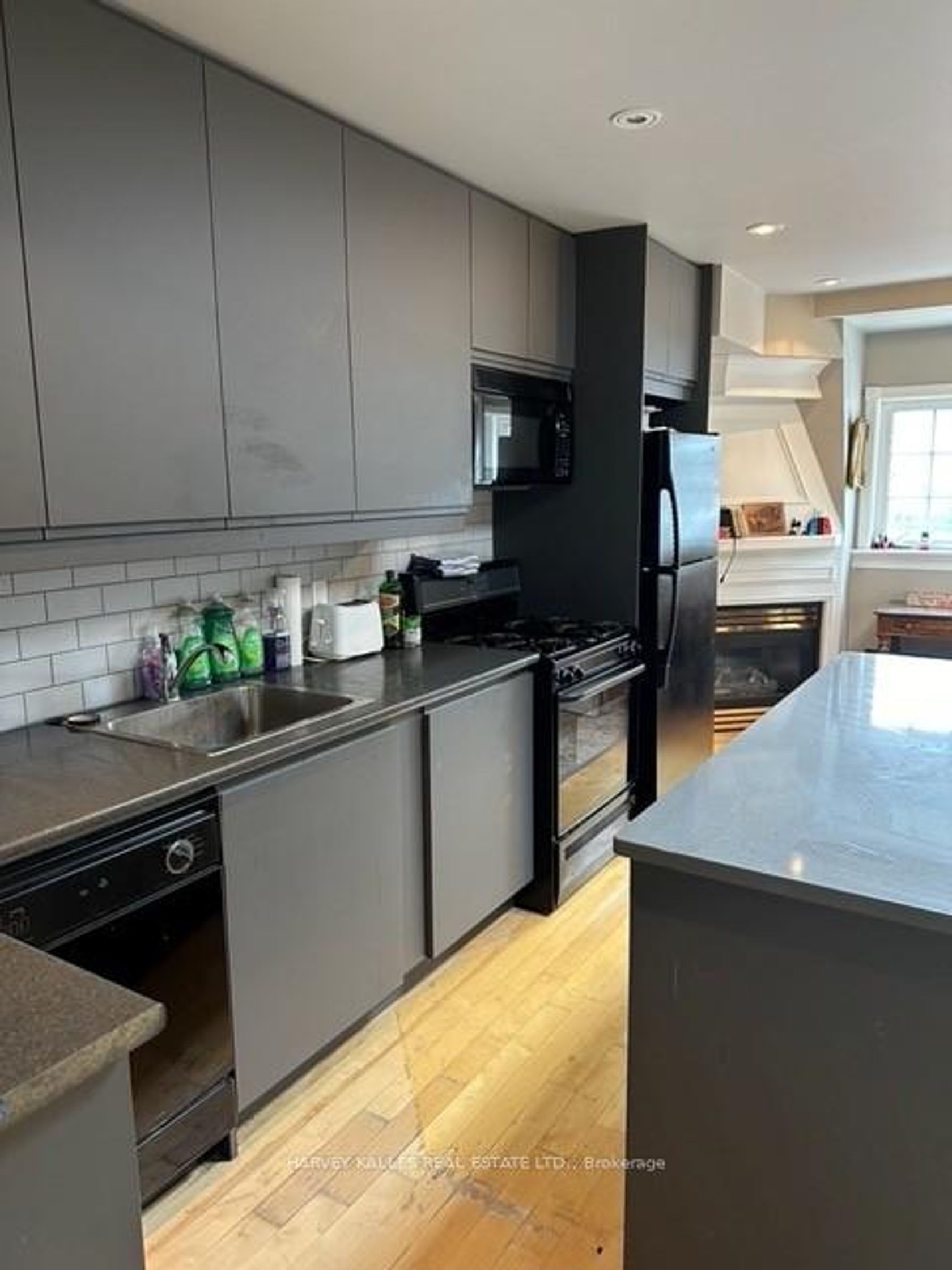 Photo 11 at 148 Borden Street, University, Toronto Photo 11 at 148 Borden Street, University, Toronto