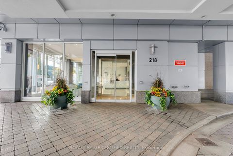 Photo 3 at 1405 - 218 Queens Quay W, Waterfront Communities C1, Toronto