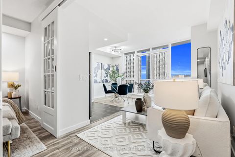 Photo 6 at 1405 - 218 Queens Quay W, Waterfront Communities C1, Toronto