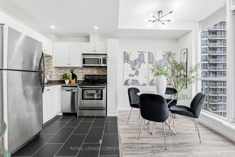 Photo 9 at 1405 - 218 Queens Quay W, Waterfront Communities C1, Toronto