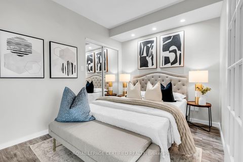 Photo 13 at 1405 - 218 Queens Quay W, Waterfront Communities C1, Toronto