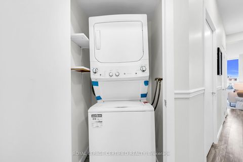 Photo 18 at 1405 - 218 Queens Quay W, Waterfront Communities C1, Toronto