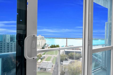 Photo 19 at 1405 - 218 Queens Quay W, Waterfront Communities C1, Toronto