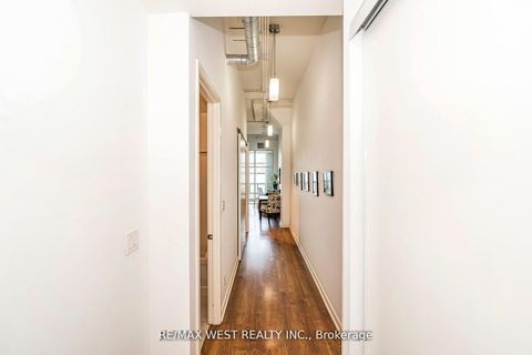 Photo 13 at 333 - 380 Macpherson Avenue, Casa Loma, Toronto