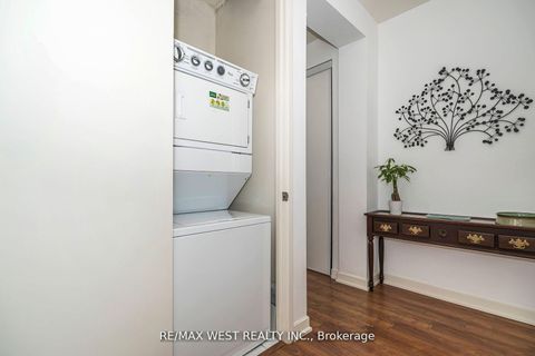 Photo 36 at 333 - 380 Macpherson Avenue, Casa Loma, Toronto