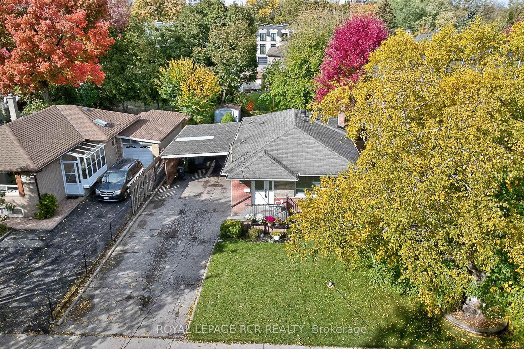 Photo 2 at 398 Connaught Avenue, Newtonbrook West, Toronto Photo 2 at 398 Connaught Avenue, Newtonbrook West, Toronto