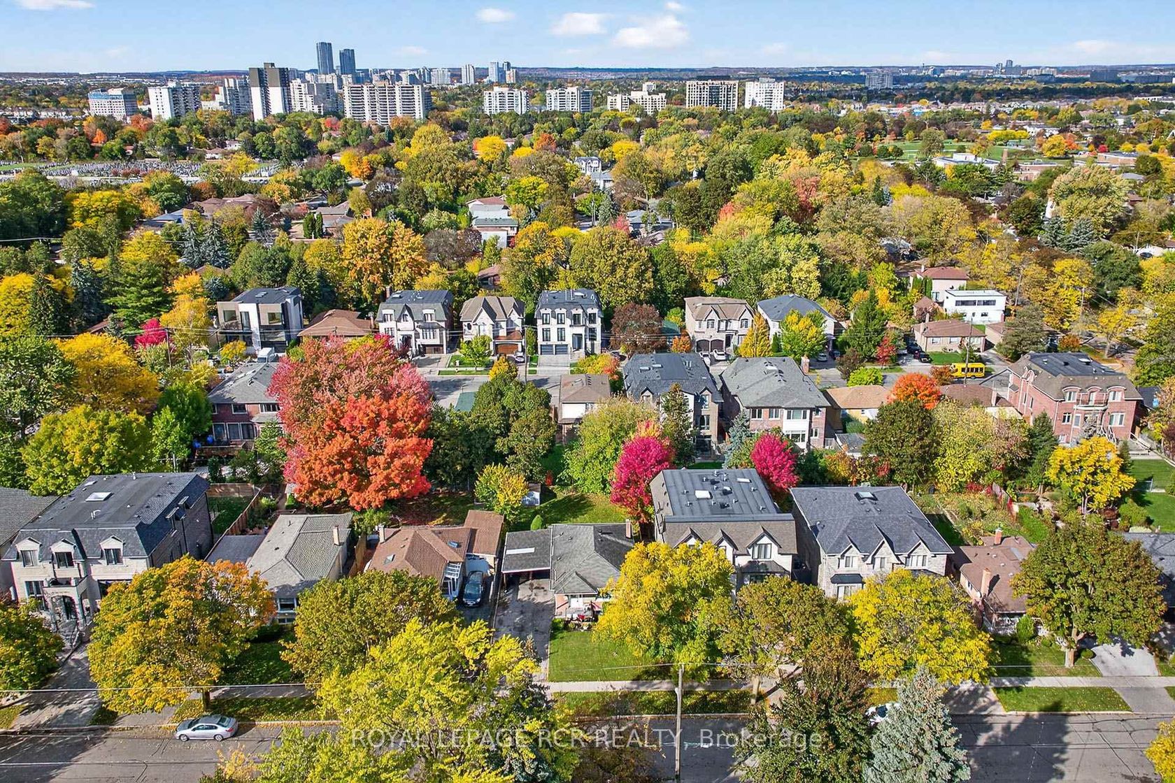 Photo 3 at 398 Connaught Avenue, Newtonbrook West, Toronto Photo 3 at 398 Connaught Avenue, Newtonbrook West, Toronto