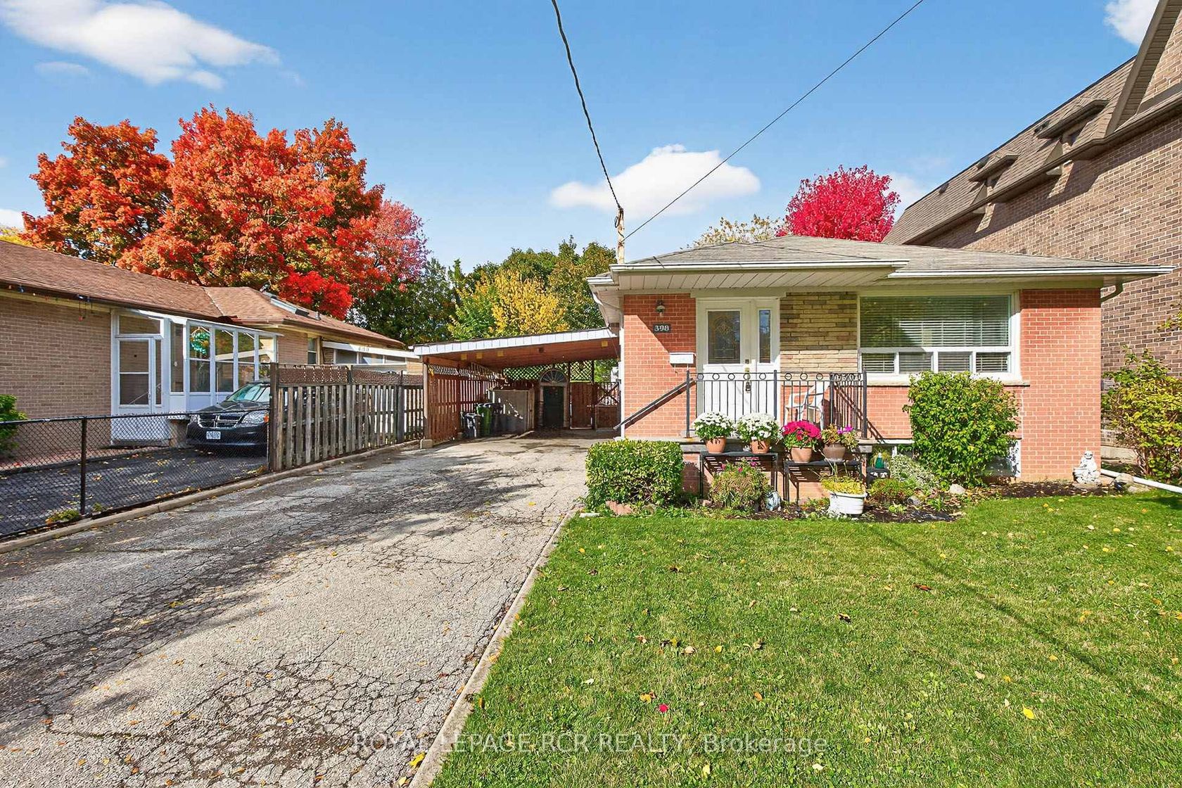 Photo 4 at 398 Connaught Avenue, Newtonbrook West, Toronto Photo 4 at 398 Connaught Avenue, Newtonbrook West, Toronto