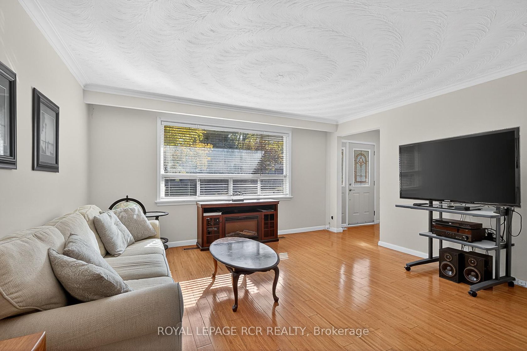 Photo 10 at 398 Connaught Avenue, Newtonbrook West, Toronto Photo 10 at 398 Connaught Avenue, Newtonbrook West, Toronto