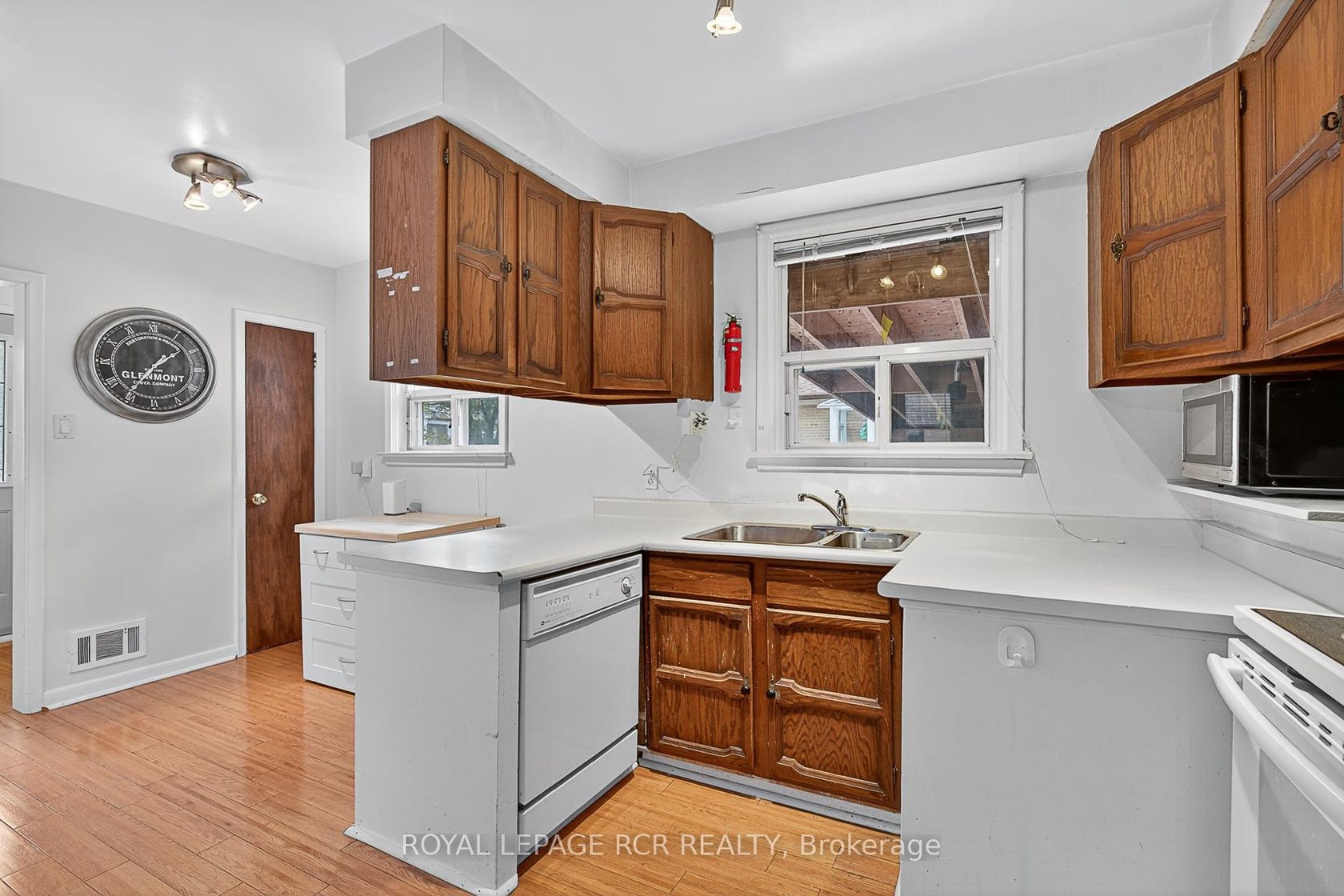 Photo 12 at 398 Connaught Avenue, Newtonbrook West, Toronto Photo 12 at 398 Connaught Avenue, Newtonbrook West, Toronto