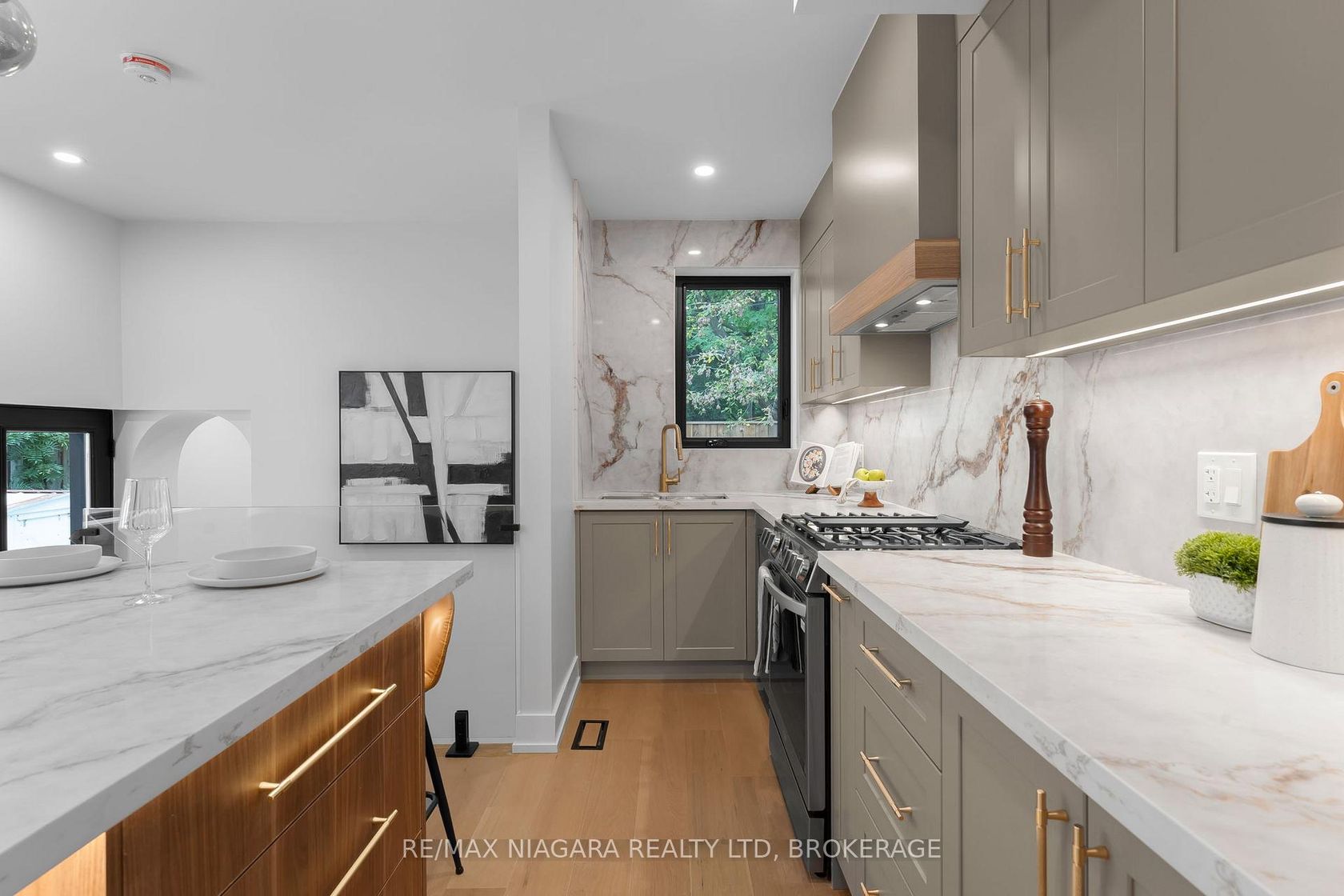Photo 12 at 853 Sammon Avenue, Lumsden, Toronto Photo 12 at 853 Sammon Avenue, Lumsden, Toronto