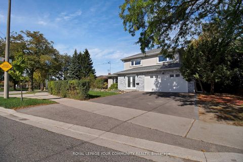 Photo 2 at 651 Burnhamthorpe Road, West Deane, Toronto
