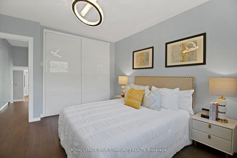 Photo 21 at 651 Burnhamthorpe Road, West Deane, Toronto