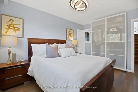 Photo 23 at 651 Burnhamthorpe Road, West Deane, Toronto