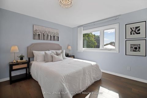 Photo 26 at 651 Burnhamthorpe Road, West Deane, Toronto
