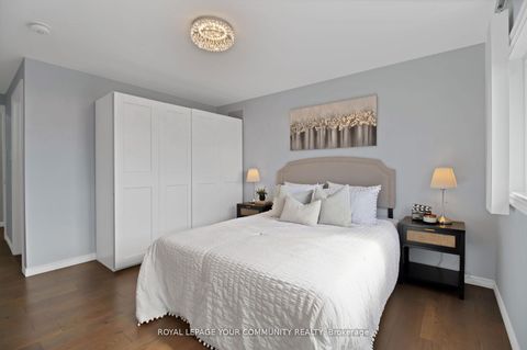 Photo 27 at 651 Burnhamthorpe Road, West Deane, Toronto