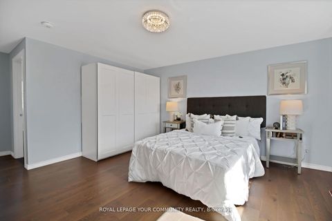 Photo 31 at 651 Burnhamthorpe Road, West Deane, Toronto