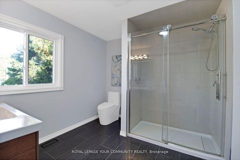Photo 33 at 651 Burnhamthorpe Road, West Deane, Toronto