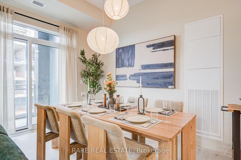 Photo 8 at 413 - 2501 Saw Whet Boulevard, GA Glen Abbey, Oakville