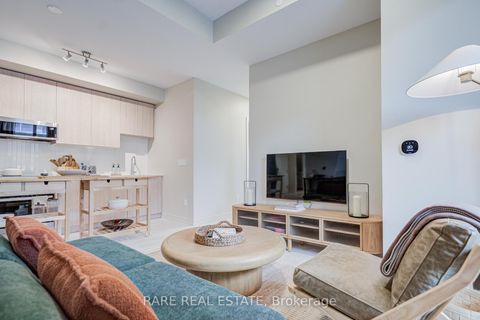 Photo 11 at 413 - 2501 Saw Whet Boulevard, GA Glen Abbey, Oakville