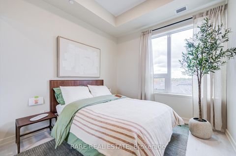 Photo 15 at 413 - 2501 Saw Whet Boulevard, GA Glen Abbey, Oakville