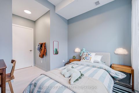 Photo 22 at 413 - 2501 Saw Whet Boulevard, GA Glen Abbey, Oakville