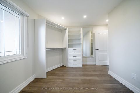 Photo 9 at 49 Cooper creek Court, Maple, Vaughan