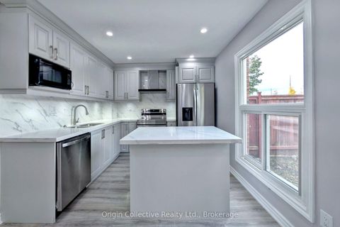 Photo 1 at 47 Woolenscote Circle, Clairville, Toronto