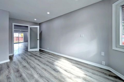 Photo 14 at 47 Woolenscote Circle, Clairville, Toronto