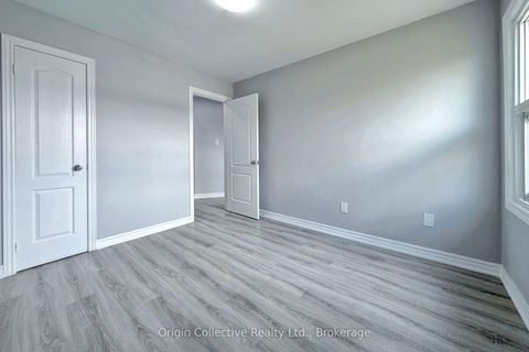 Photo 27 at 47 Woolenscote Circle, Clairville, Toronto