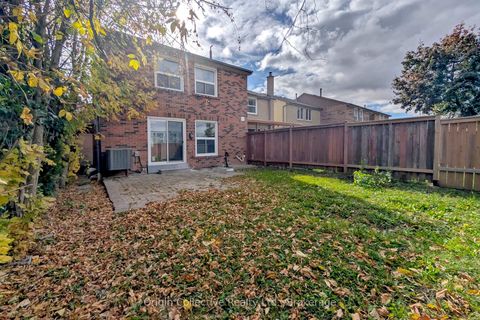 Photo 41 at 47 Woolenscote Circle, Clairville, Toronto