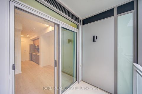 Photo 11 at 359 - 2501 Saw Whet Boulevard, GA Glen Abbey, Oakville