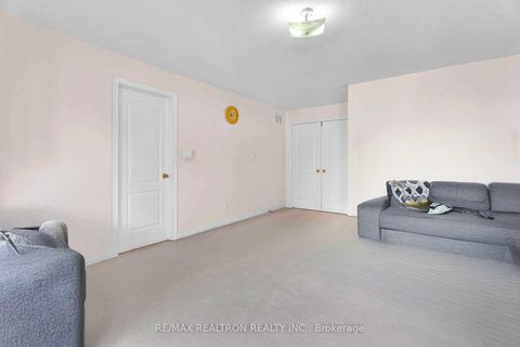 Photo 7 at 50 Saint Victor Drive, Vellore Village, Vaughan